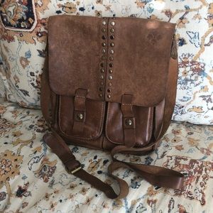 Distressed Leather Messenger Bag